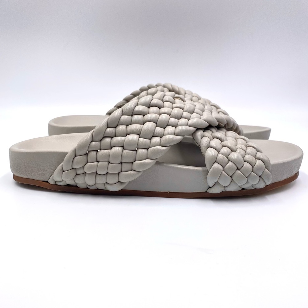 Charles David Womens Size 6 Chunky Woven Braided Flats Sandals Slides Shoes